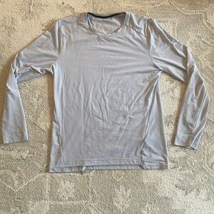 On running comfort long sleeve grey shirt size large